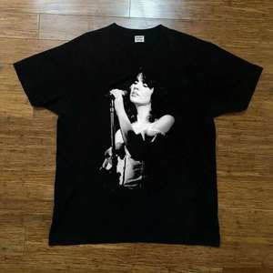 Linda Ronstadt Music Legend 1967-2011 Retro Unisex T-Shirt